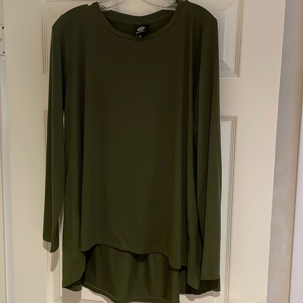 Bobeau long dark green long sleeve top in size large